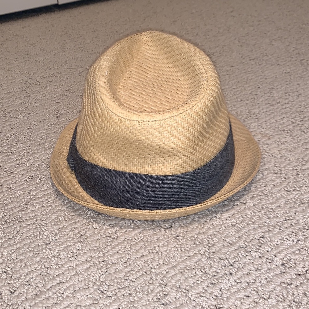 FEDORA - Picture 4 of 5